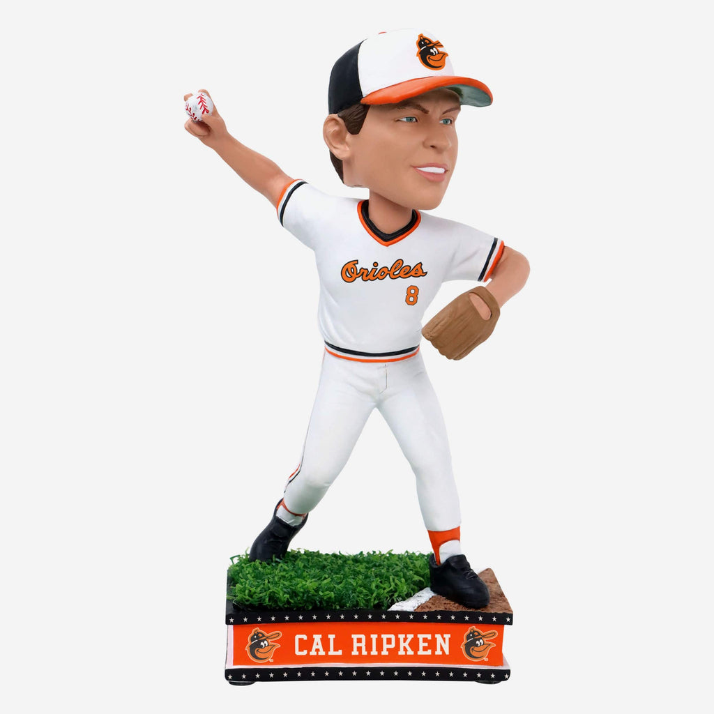 FOCO Cal Ripken Jr. Baltimore Orioles Field Star Bobblehead 2