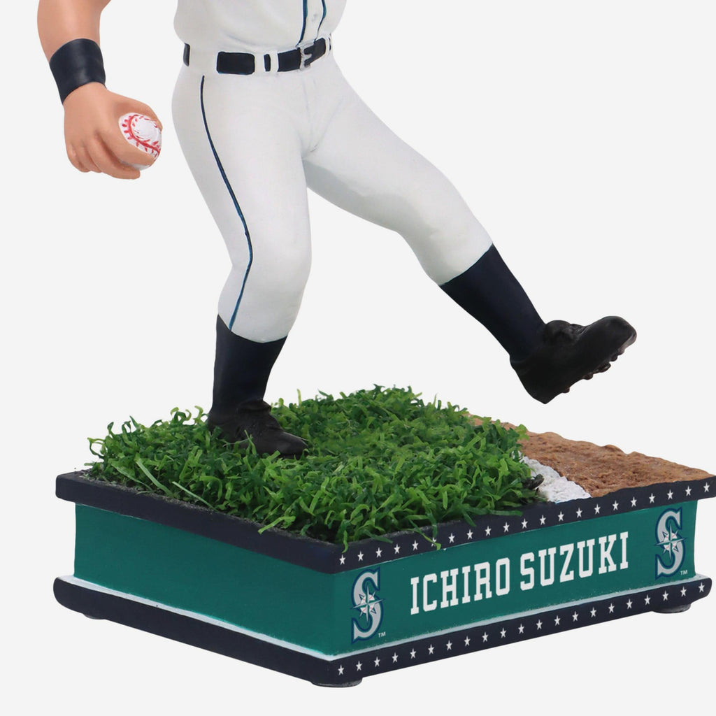 Ichiro Suzuki Seattle Mariners Field Star Bobblehead FOCO