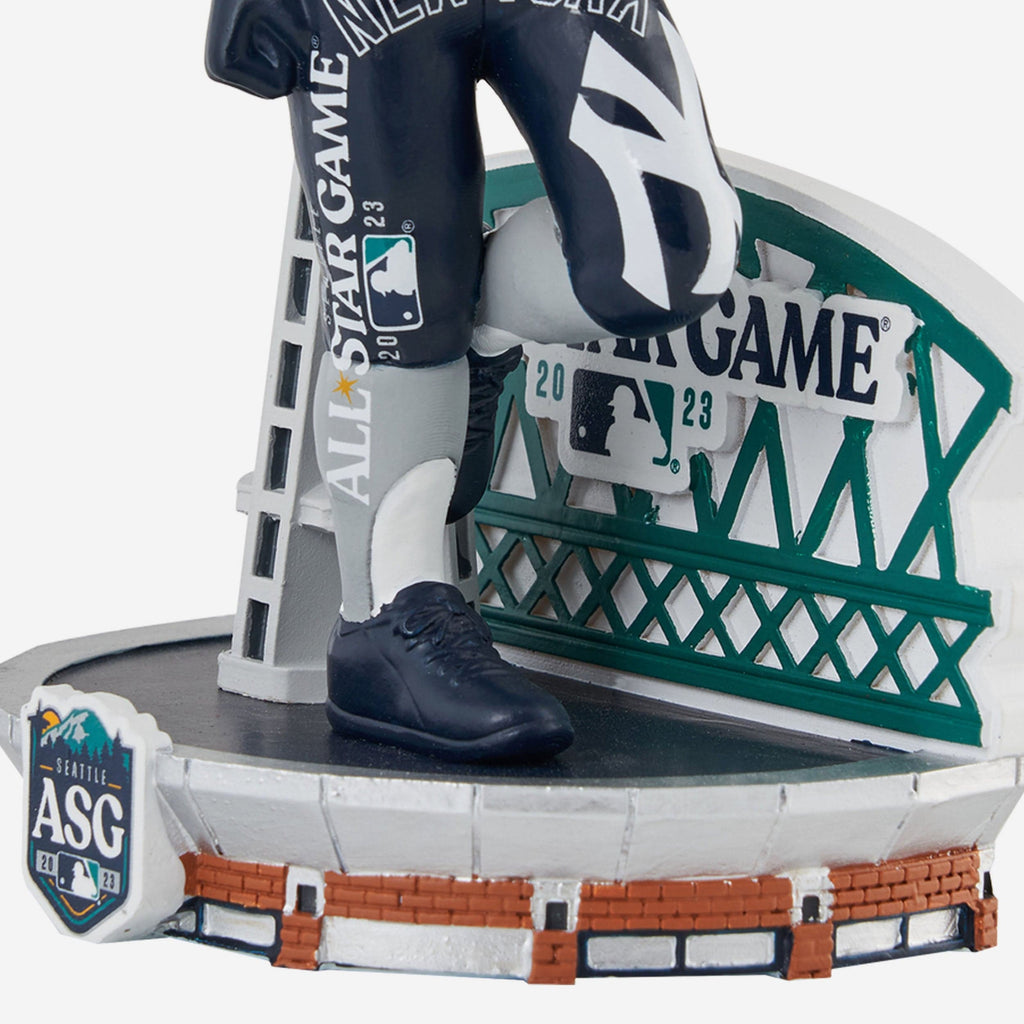 FOCO New York Yankees Bobblehead 4