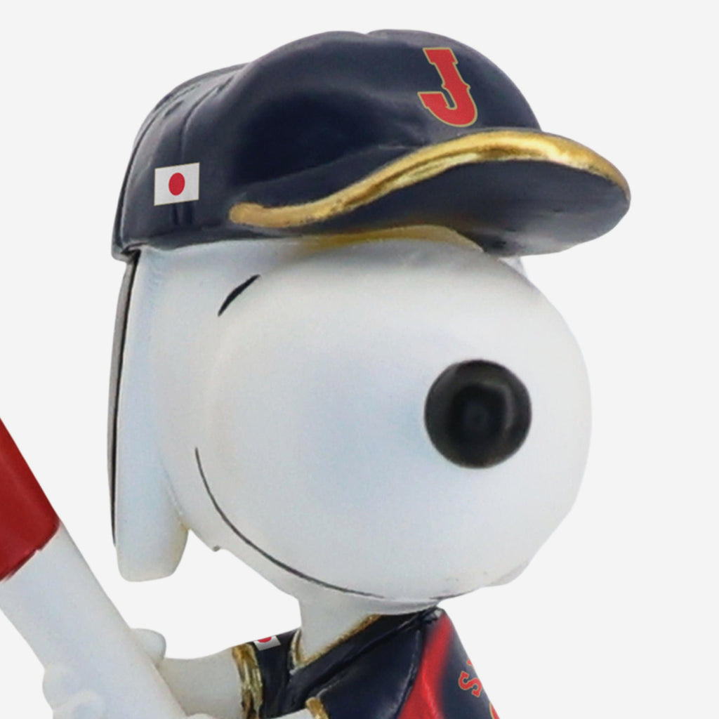 Japan Snoopy Peanuts 2026 World Baseball Classic Bobblehead FOCO