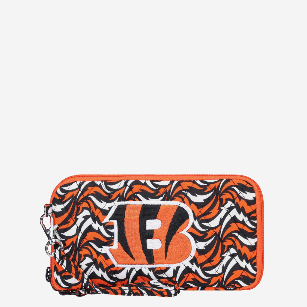 FOCO Quilted Printed Wristlet Black 2