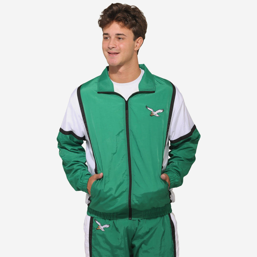 Philadelphia Eagles Kelly Green Nylon Crinkle Gameday Jacket FOCO
