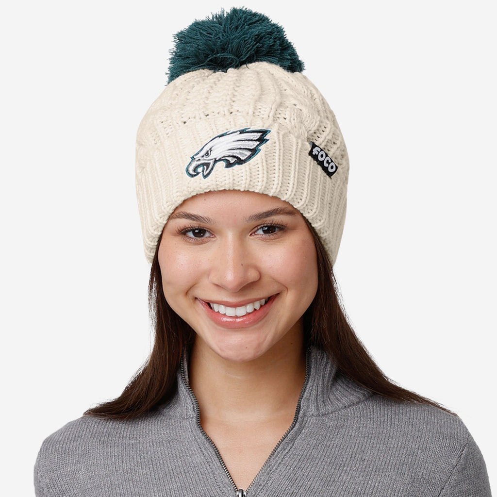 Philadelphia Eagles Womens Primary Logo White Cable Knit Pom