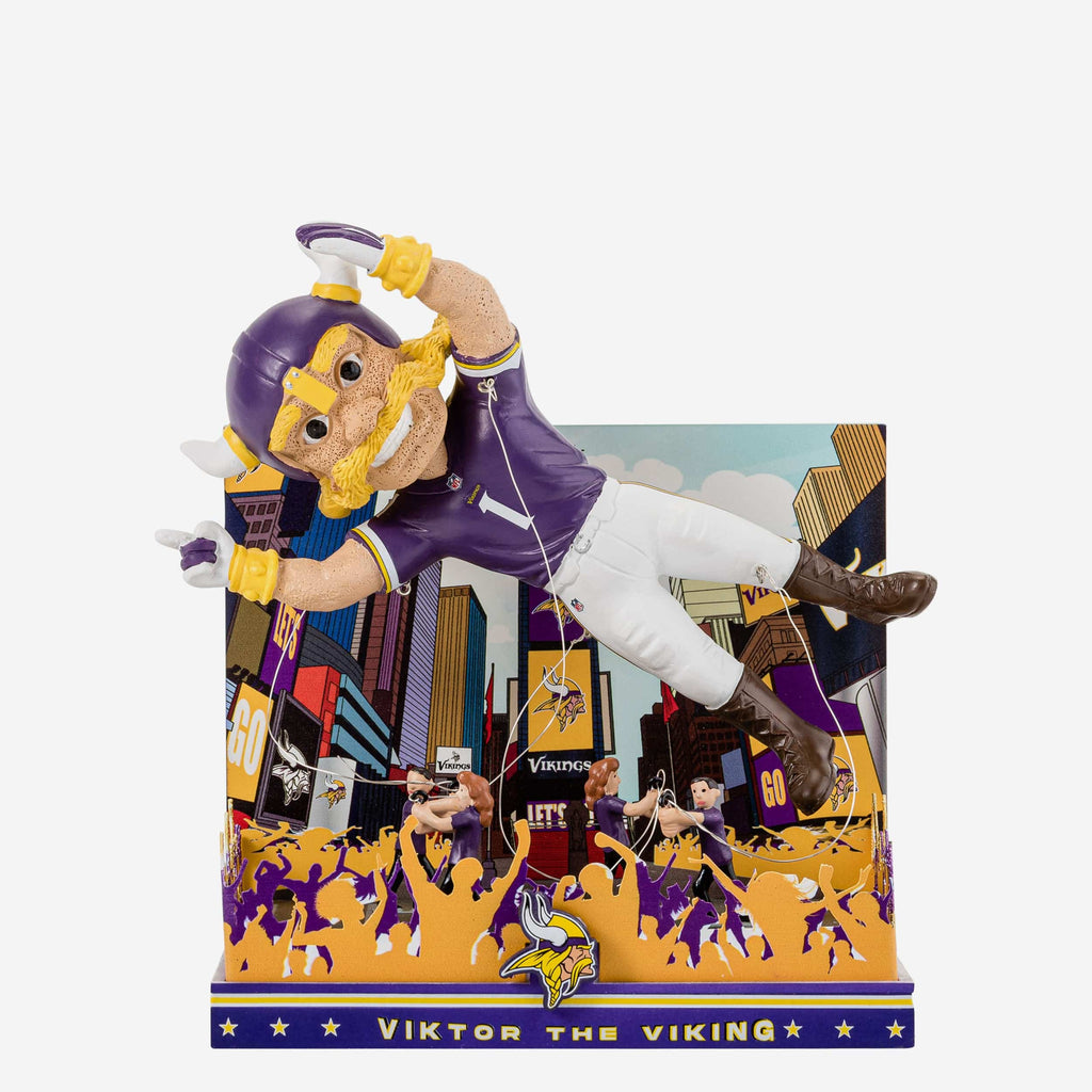 FOCO Viktor The Viking Minnesota Vikings Thanksgiving Bobblehead 2