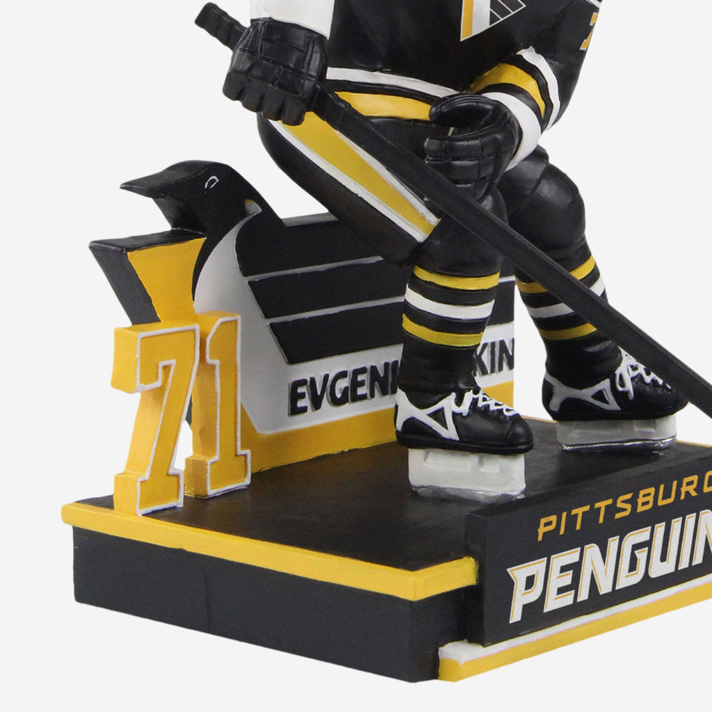  Funko POP NHL: Penguins - Evgeni Malkin (Away Jersey) : Funko:  Toys & Games
