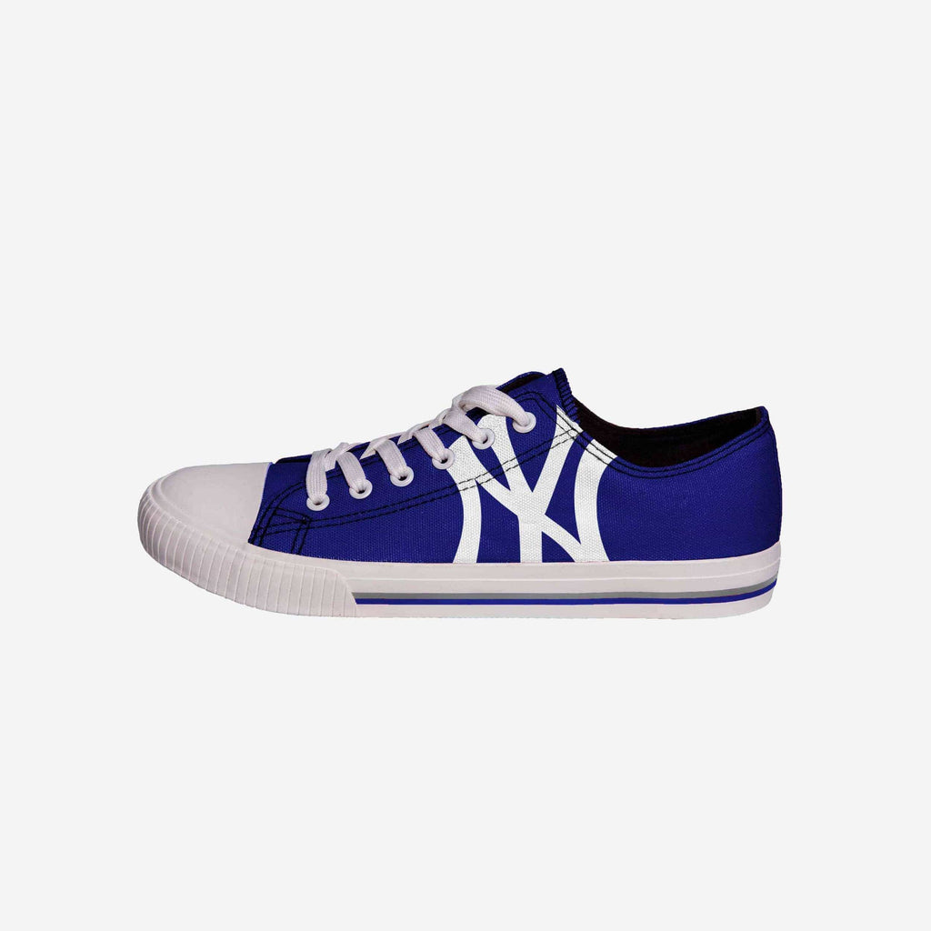 FOCO New York Yankees Low Top Canvas Shoe Black Size 9 2