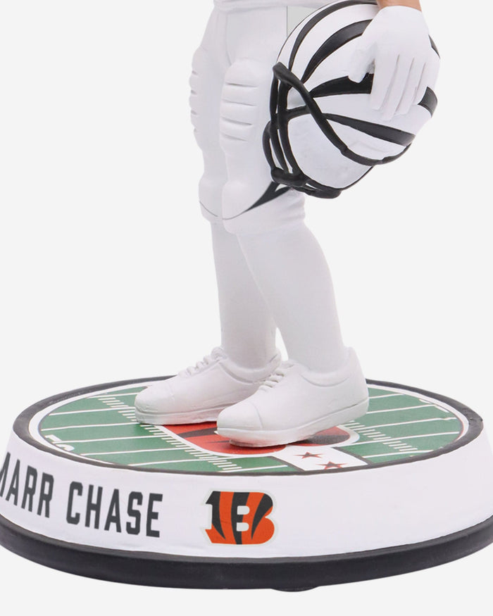 Ja'Marr Chase Cincinnati Bengals White Tiger Stripe Uniform Field Stripe Bighead Bobblehead FOCO - FOCO.com