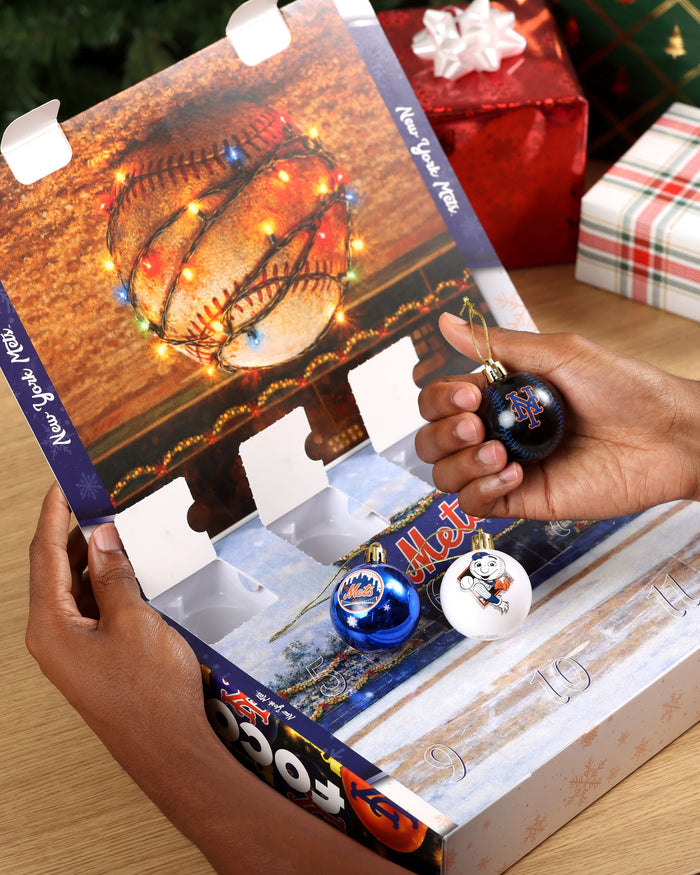 Los Angeles Dodgers Ornament Set Advent Calendar FOCO - FOCO.com