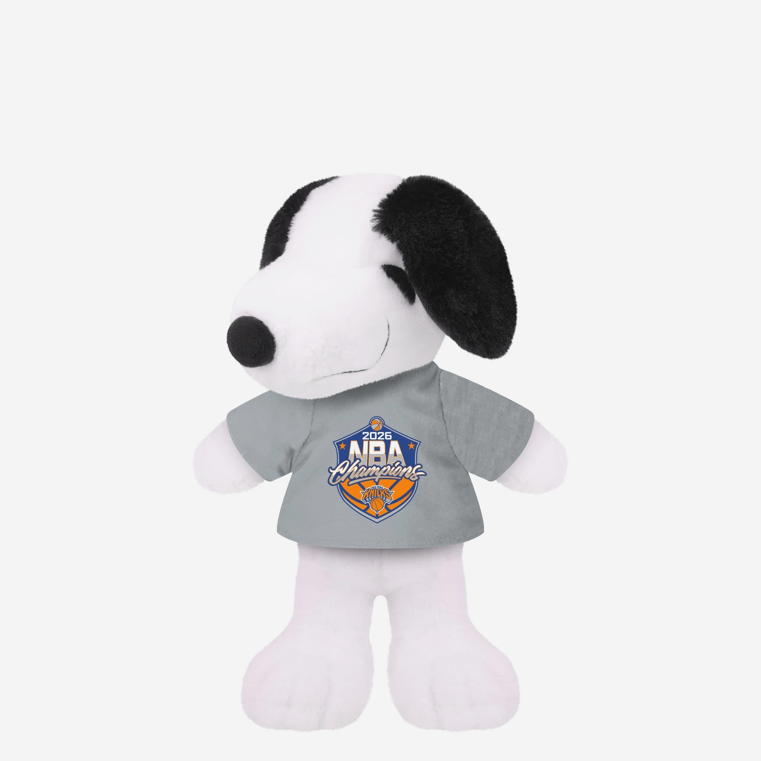 スヌーピー ぬいぐるみ　ボクシング　SNOOPY New York Knicks 2026 NBA Champions Snoopy Peanuts Team Logo Plush FOCO