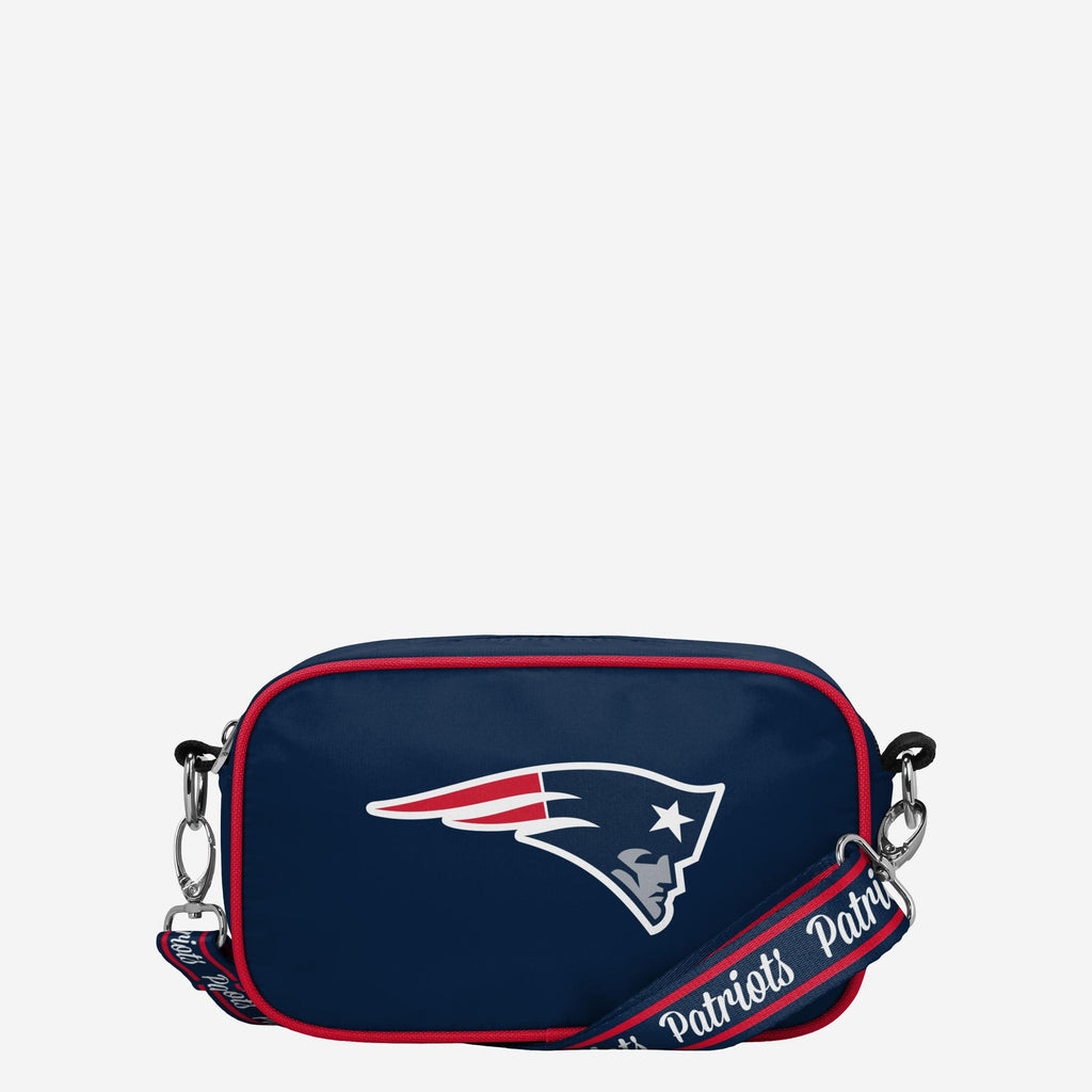 New England Patriots Team Logo Crossbody Bag FOCO - FOCO.com