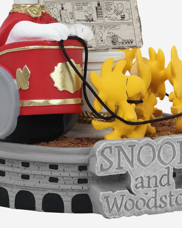 Snoopy & Woodstock Peanuts Chariot Racing Comic Strip Bobblehead FOCO - FOCO.com