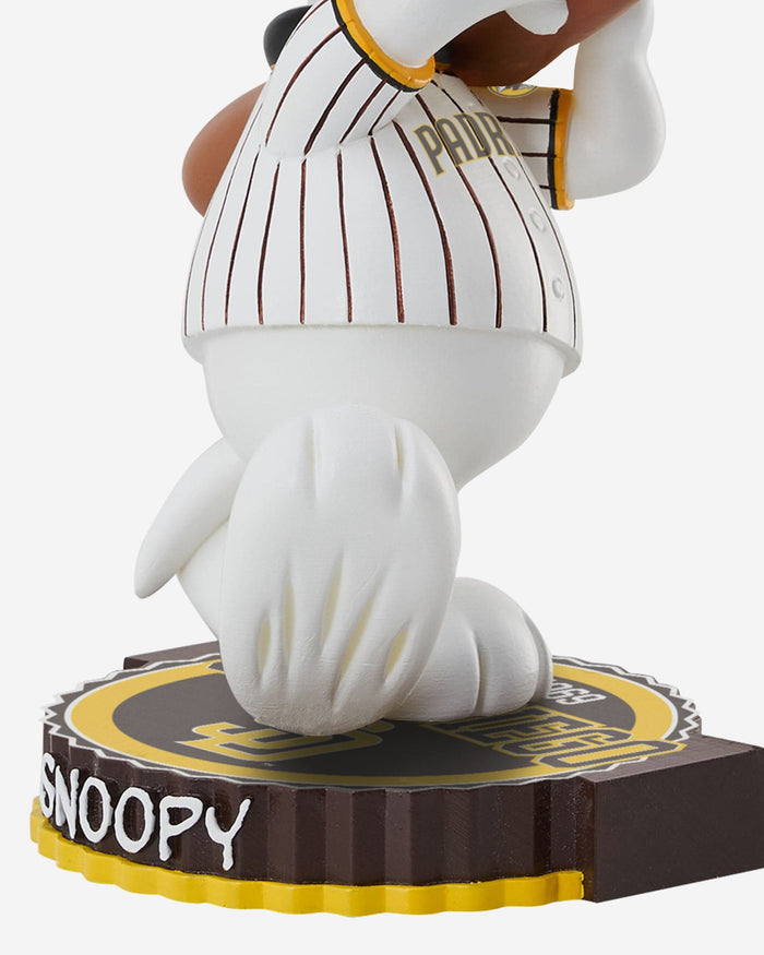 San Diego Padres Snoopy Peanuts Bighead Bobblehead FOCO - FOCO.com