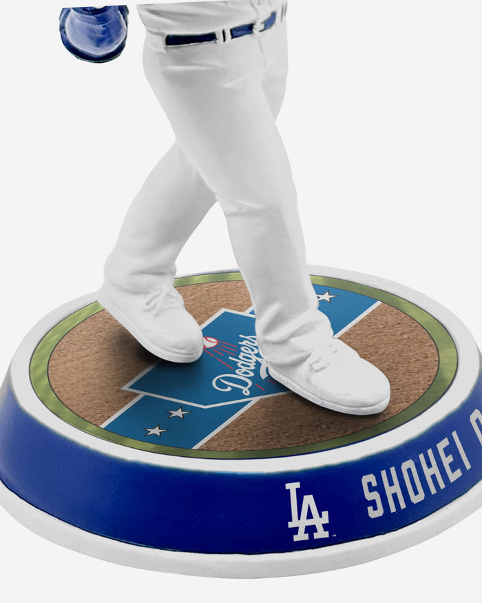 Shohei Ohtani Los Angeles Dodgers Field Stripe Bighead Bobblehead FOCO - FOCO.com