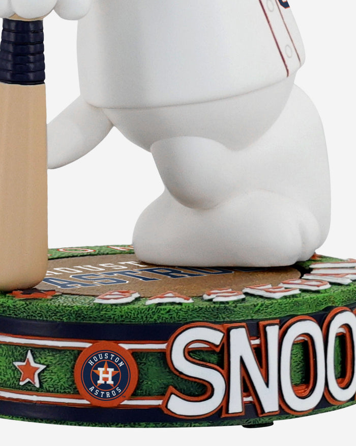 Houston Astros Snoopy Peanuts Batter Up Bighead Bobblehead FOCO - FOCO.com