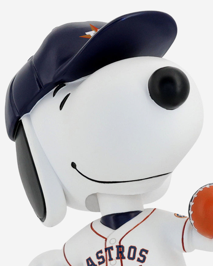 Houston Astros Snoopy Peanuts Batter Up Bighead Bobblehead FOCO - FOCO.com