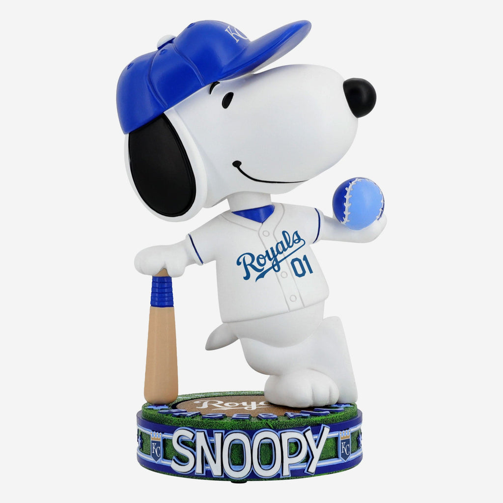 Kansas City Royals Snoopy Peanuts Batter Up Bighead Bobblehead FOCO - FOCO.com