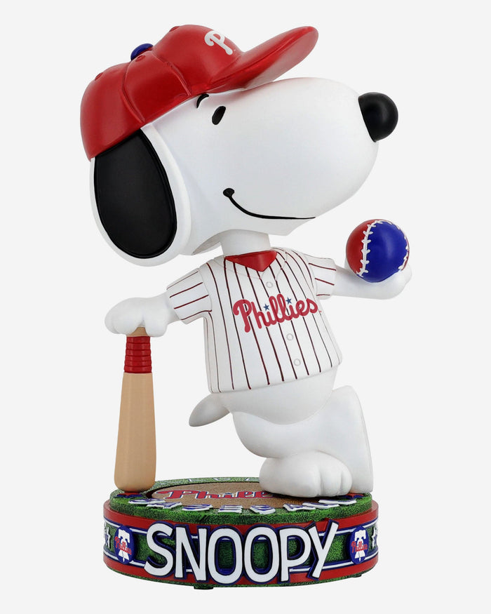 Philadelphia Phillies Snoopy Peanuts Batter Up Bighead Bobblehead FOCO - FOCO.com