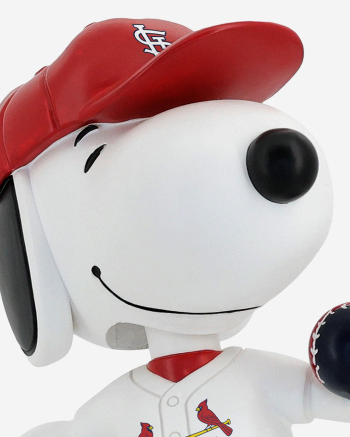 St Louis Cardinals Snoopy Peanuts Batter Up Bighead Bobblehead FOCO - FOCO.com