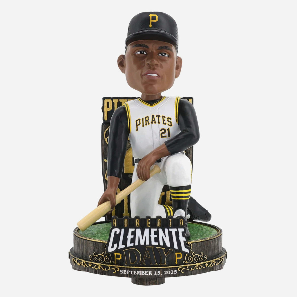 Roberto Clemente Pittsburgh Pirates Roberto Clemente Day Bobblehead FOCO - FOCO.com