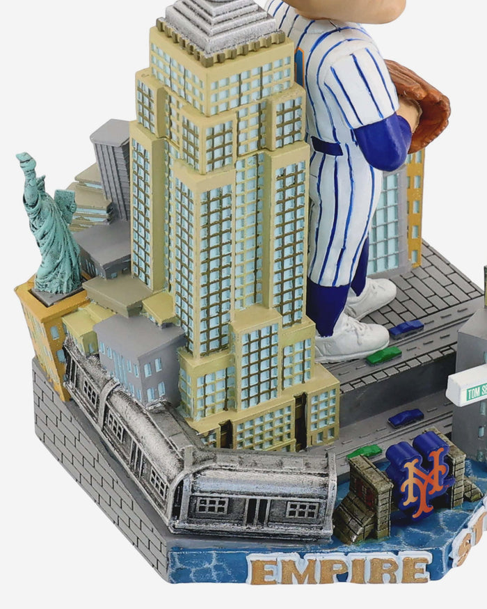 Tom Seaver New York Mets Empire State Building Light Up Bobblehead FOCO - FOCO.com
