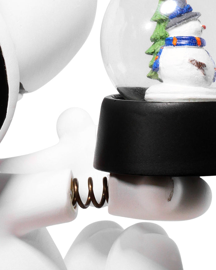 New York Mets Snoopy Peanuts Snow Globe Bobblehead FOCO - FOCO.com