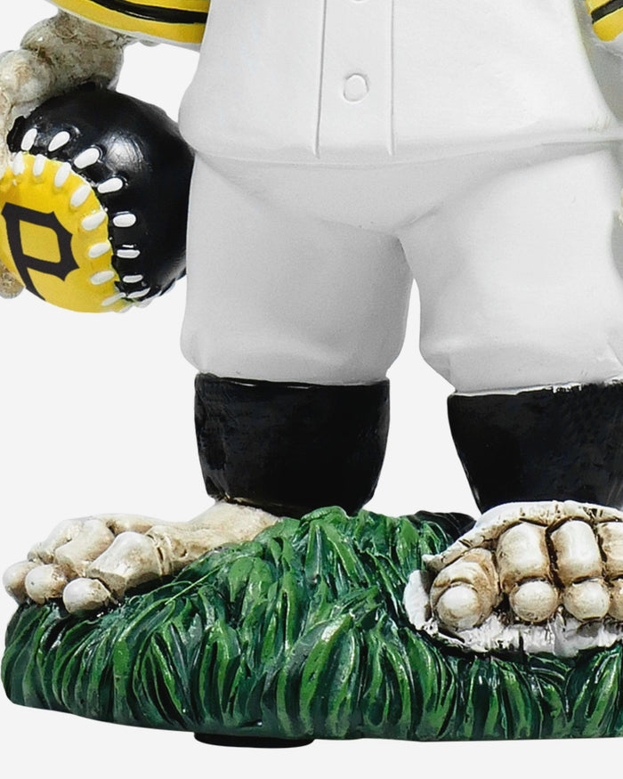 Pittsburgh Pirates Team Skull Mini Bobblehead FOCO - FOCO.com