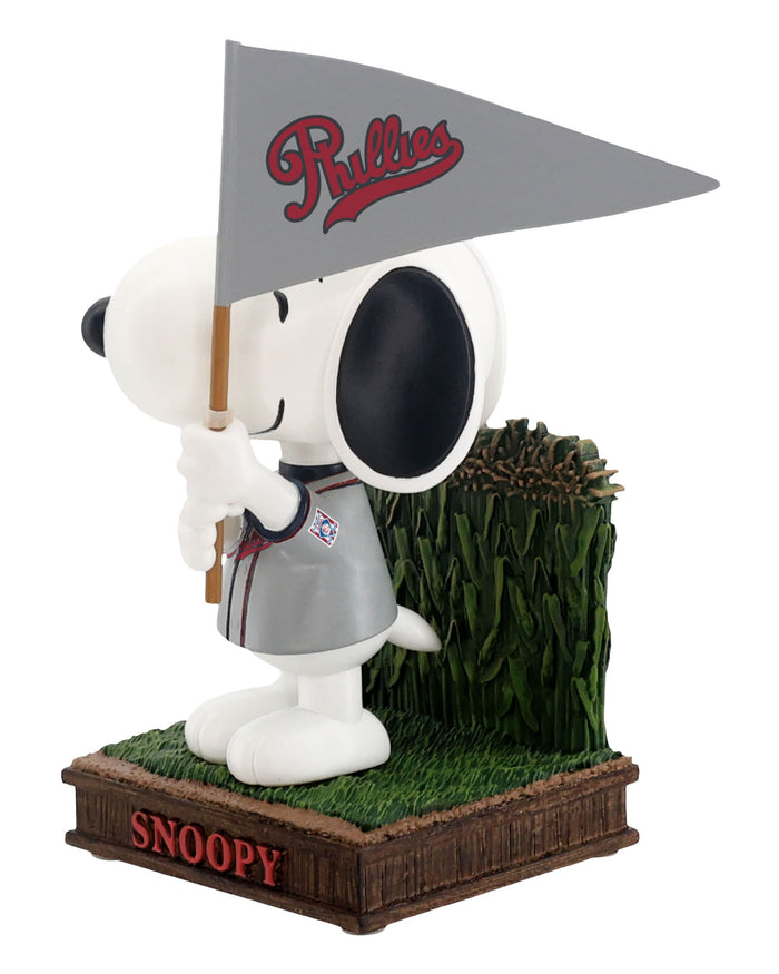 Philadelphia Phillies Snoopy Peanuts 2026 Dyersville Cornfield Mini Bobblehead