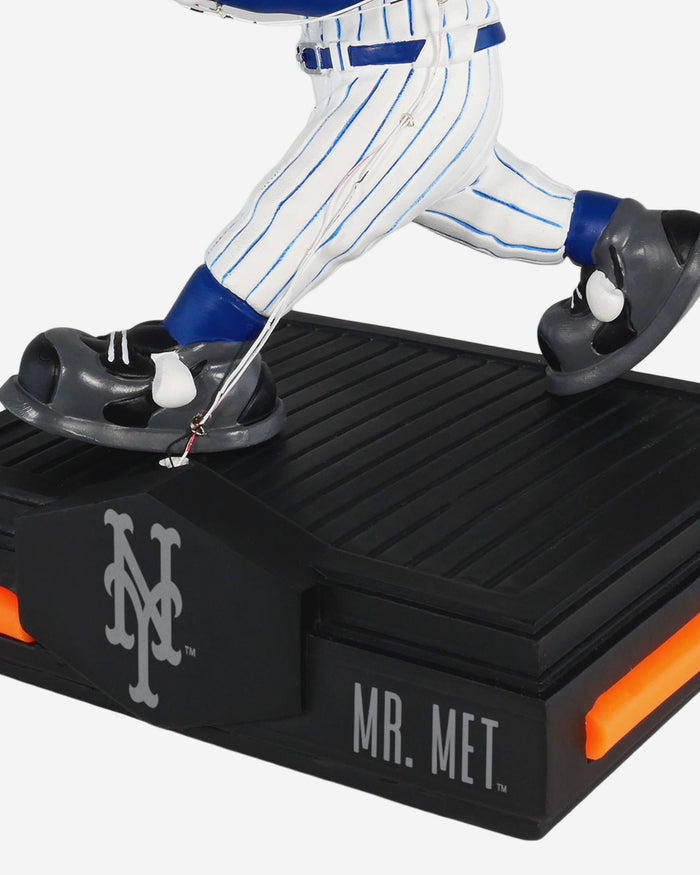 Mr Met New York Mets Light Up Bat Mascot Bobblehead FOCO - FOCO.com