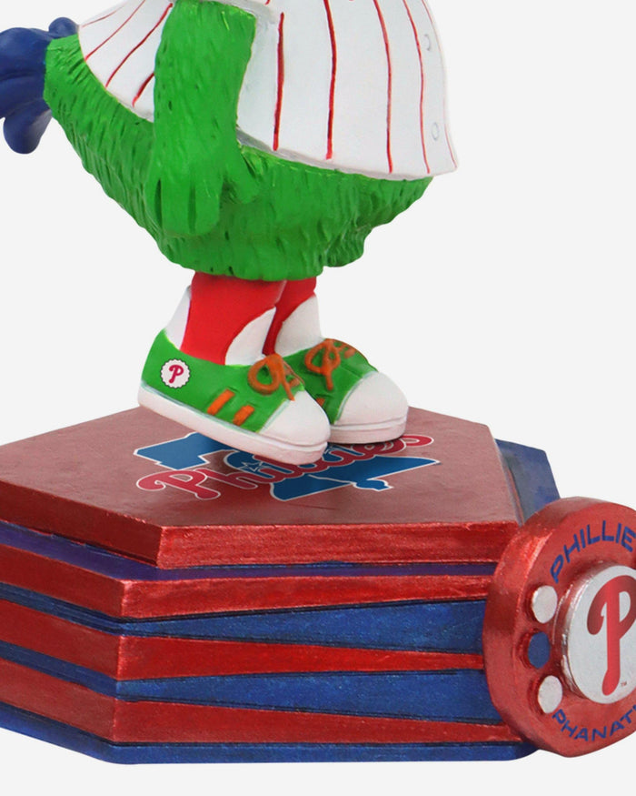 Phillie Phanatic Philadelphia Phillies Medium Bighead Bobblehead FOCO - FOCO.com