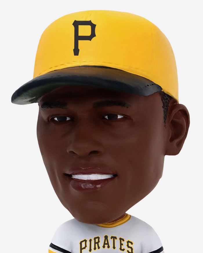 Roberto Clemente Pittsburgh Pirates 1972 Gold Glove Mini Bighead Bobblehead FOCO - FOCO.com