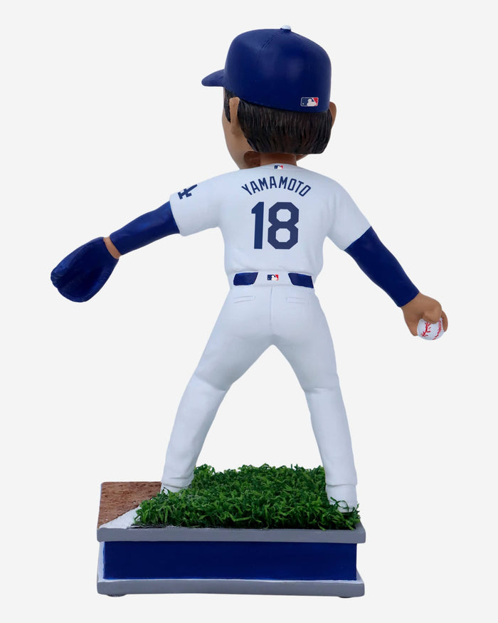 Yoshinobu Yamamoto Los Angeles Dodgers Field Star Bobblehead FOCO - FOCO.com