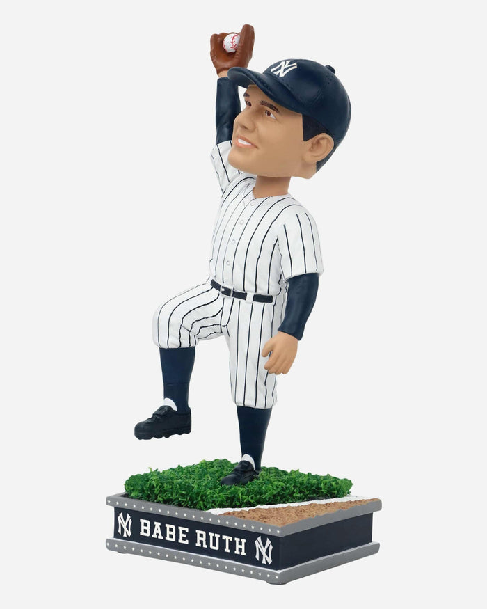 Babe Ruth New York Yankees Field Star Bobblehead FOCO - FOCO.com
