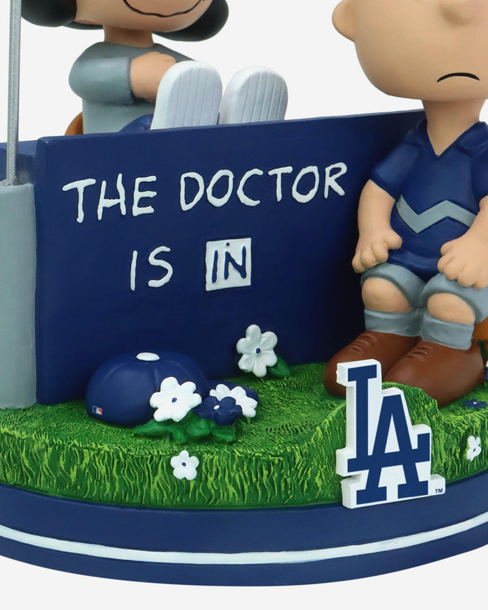 Los Angeles Dodgers Lucy & Charlie Brown Peanuts Psychiatry Stand Dual Bobblehead FOCO - FOCO.com