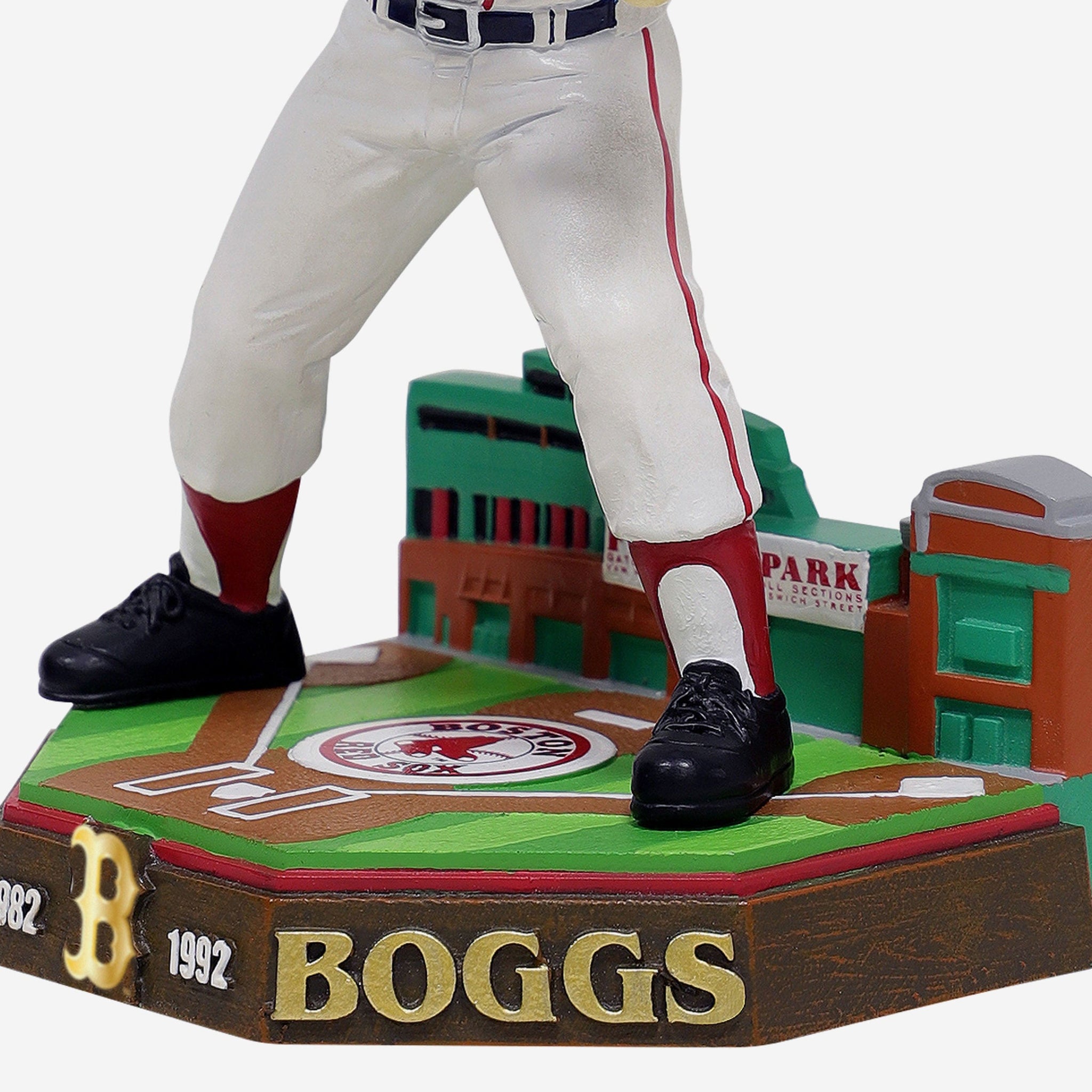 Wade Boggs attends bobblehead night at Trop