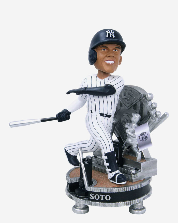 Juan Soto New York Yankees 2024 Silver Slugger Bobblehead FOCO - FOCO.com