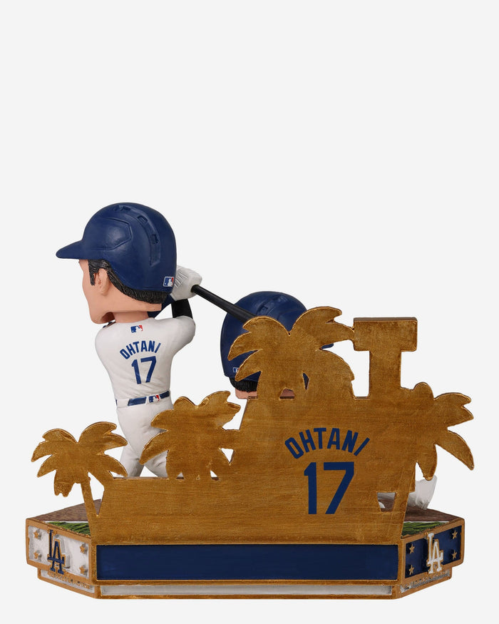 記念グッズ Shohei Ohtani Bobblehead (Dodgers) Shohei Ohtani Los Angeles Dodgers 40/40 Club Mini Scene
