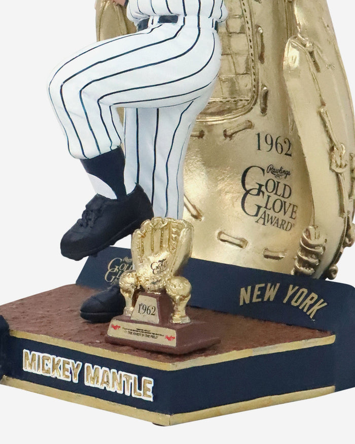Mickey Mantle New York Yankees 1962 Gold Glove Bobblehead FOCO - FOCO.com