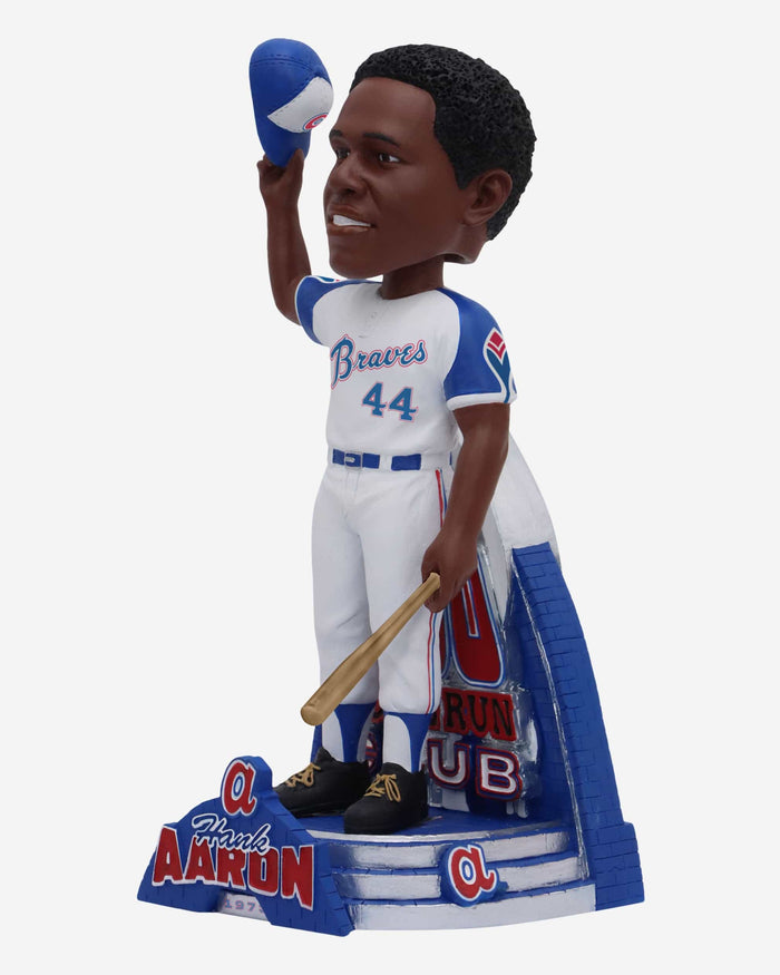 Hank Aaron Atlanta Braves 700 Home Run Club Bobblehead FOCO - FOCO.com