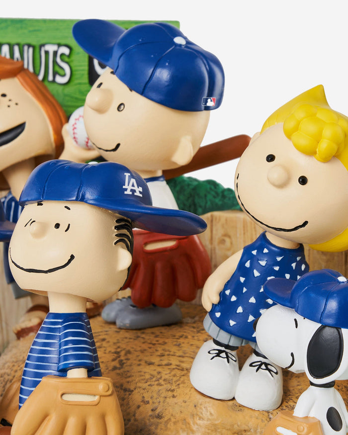Los Angeles Dodgers Peanuts Gang Baseball Field Mini Bobblehead Scene FOCO - FOCO.com