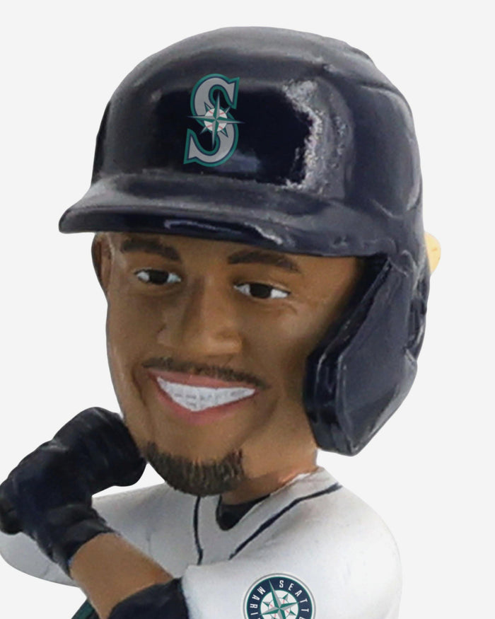 Ichiro Suzuki & Julio Rodriguez Seattle Mariners 2001 & 2022 Rookie of the Year Then and Now Bobblehead FOCO - FOCO.com