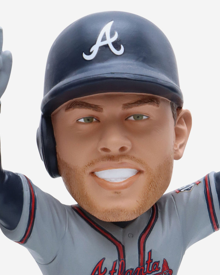 Hank Aaron & Freddie Freeman Atlanta Braves 1957 & 2021 World Series Champions Dual Bobblehead FOCO - FOCO.com