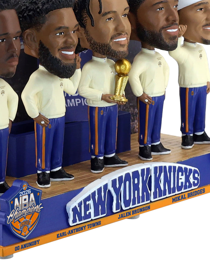 New York Knicks Raising the Banner Mini Bobblehead Scene FOCO - FOCO.com