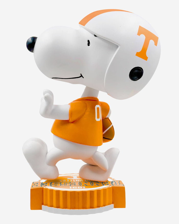 Charlie Brown Tennessee Volunteers 2023 Peanuts Bighead Bobblehead - 10-Inch NCAA College Collectible In Original Box
