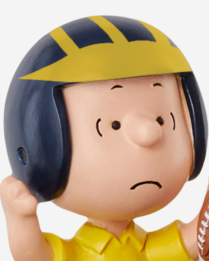 Michigan Wolverines Peanuts Gang Football Field Mini Bobblehead Scene FOCO