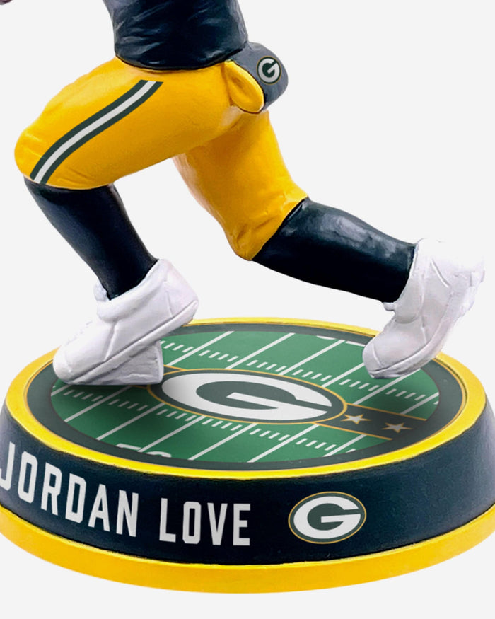 Jordan Love Green Bay Packers Field Stripe Bighead Bobblehead FOCO - FOCO.com