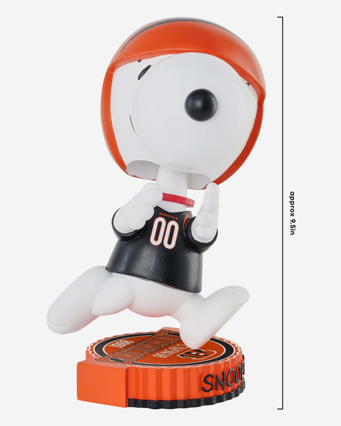 Cincinnati Bengals Snoopy Peanuts Bighead Bobblehead FOCO - FOCO.com