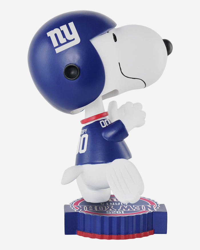 New York Giants Snoopy Peanuts Bighead Bobblehead FOCO - FOCO.com
