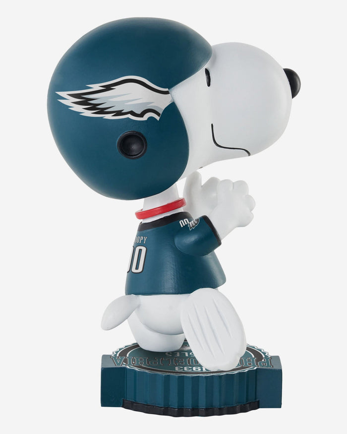 Philadelphia Eagles Snoopy Peanuts Bighead Bobblehead FOCO - FOCO.com