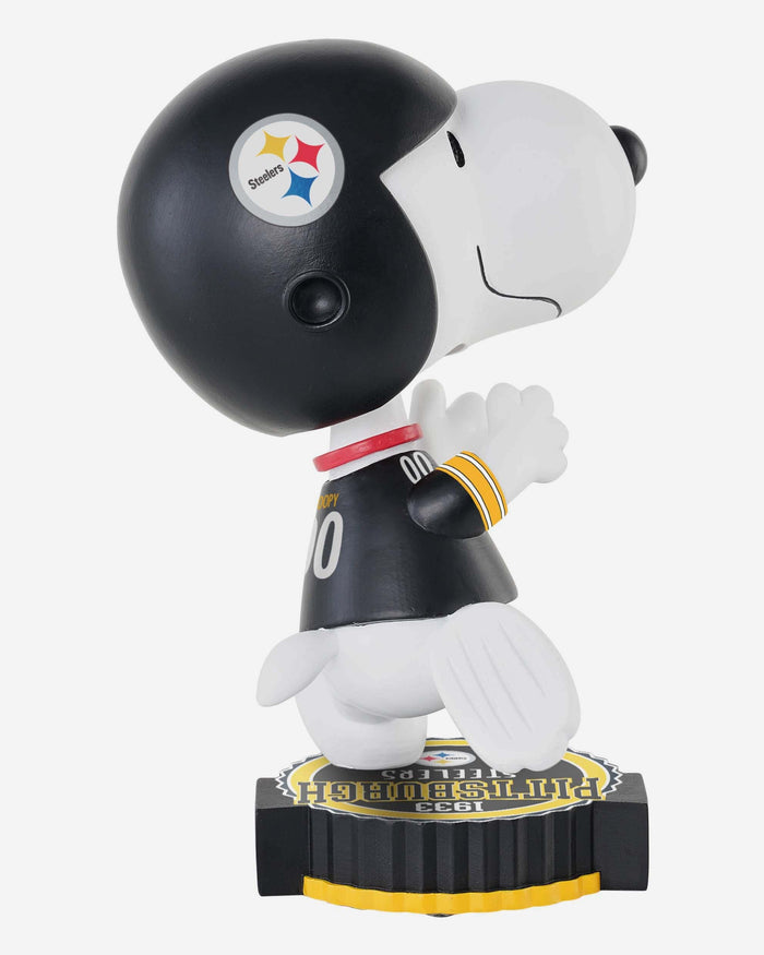Pittsburgh Steelers Snoopy Peanuts Bighead Bobblehead FOCO - FOCO.com