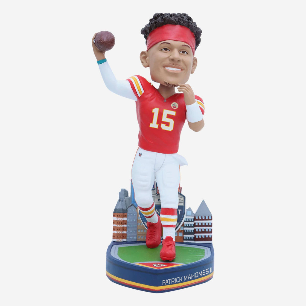 Patrick Mahomes Kansas City Chiefs 2023 International Game Bobblehead FOCO - FOCO.com